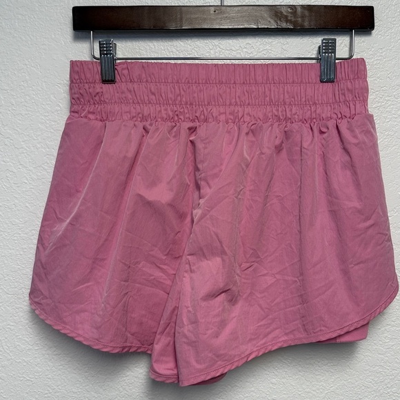 Offline By Aerie Pink Boxing Shorts Women’s Size medium - Picture 5 of 10